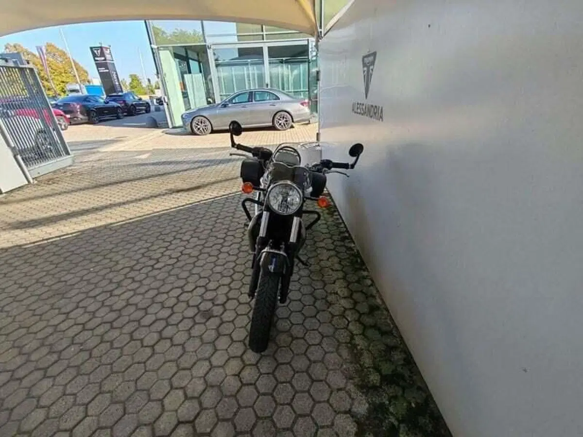 Triumph Bonneville T100 (2021 - 25) (7)