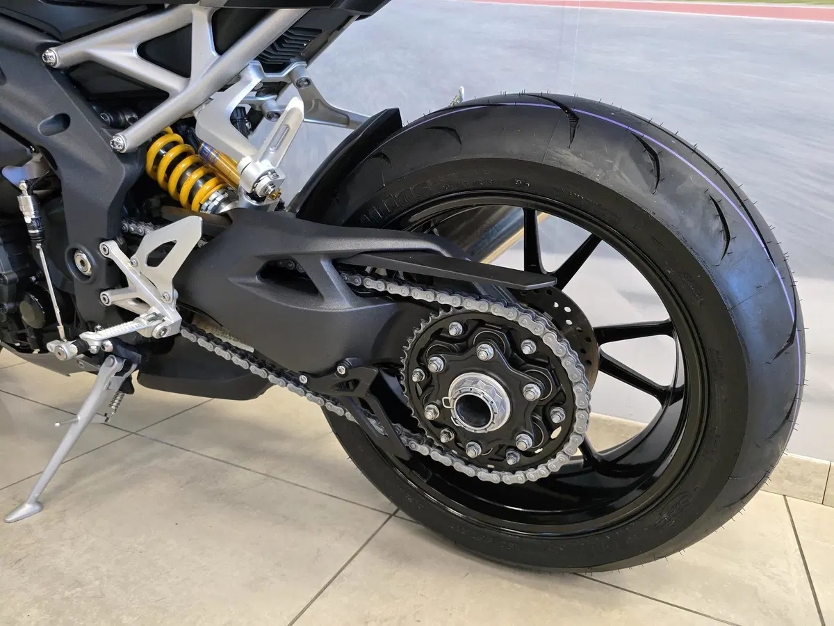 Triumph Speed Triple 1200 RS (2021 - 24) (6)