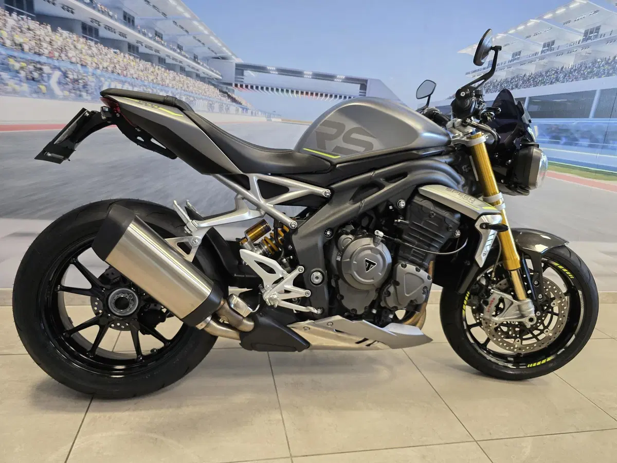 Triumph Speed Triple 1200 RS (2021 - 24) (18)