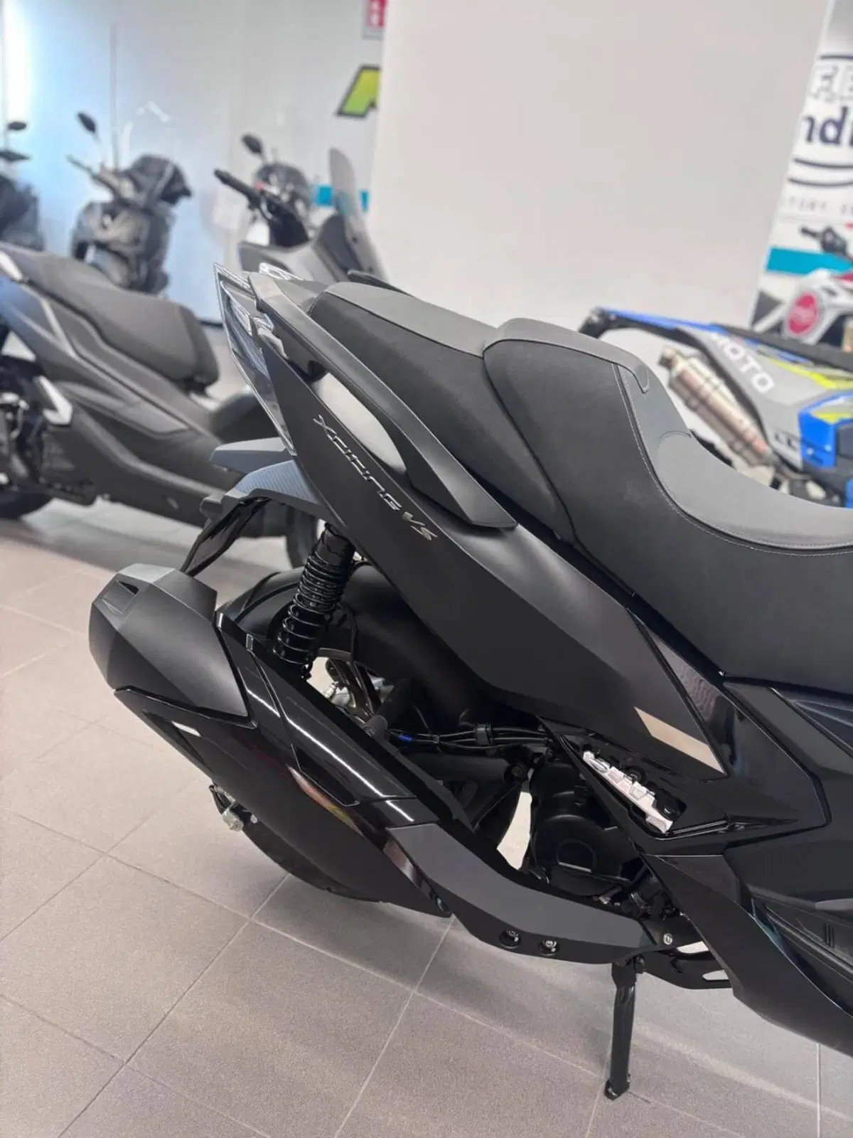 Kymco Xciting VS 400i (2023 - 26) (3)