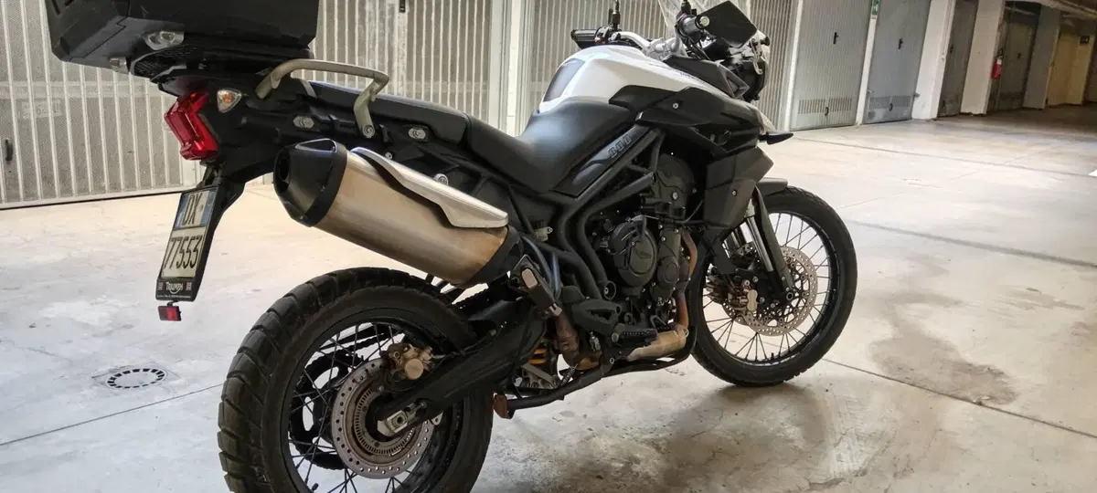 Triumph Tiger 800 XC (2011 - 12) (4)