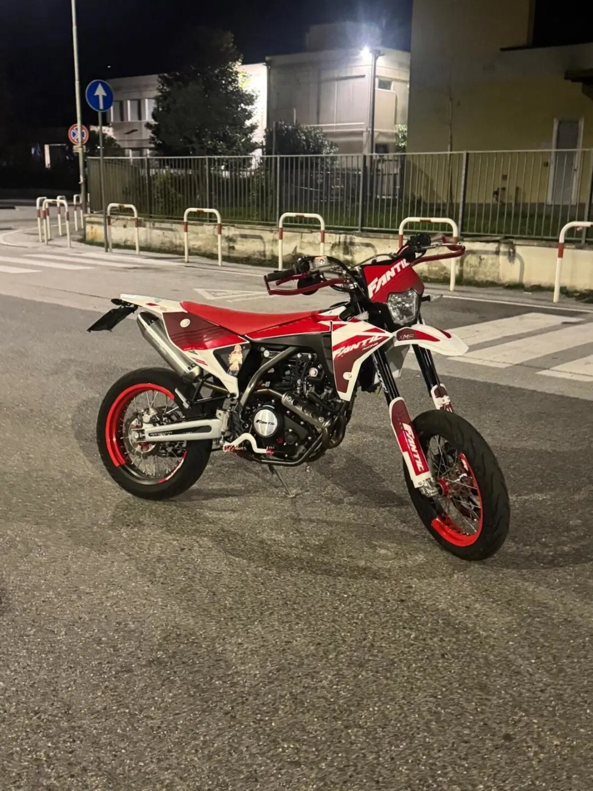 Fantic Motor XMF 125 Motard Performance 4T (2023 - 24)