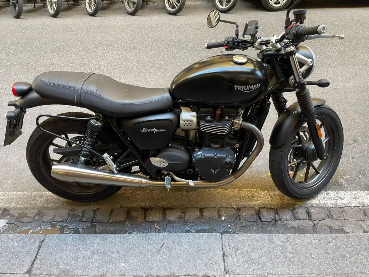 Triumph Street Twin 900 (2017 - 18) (2)