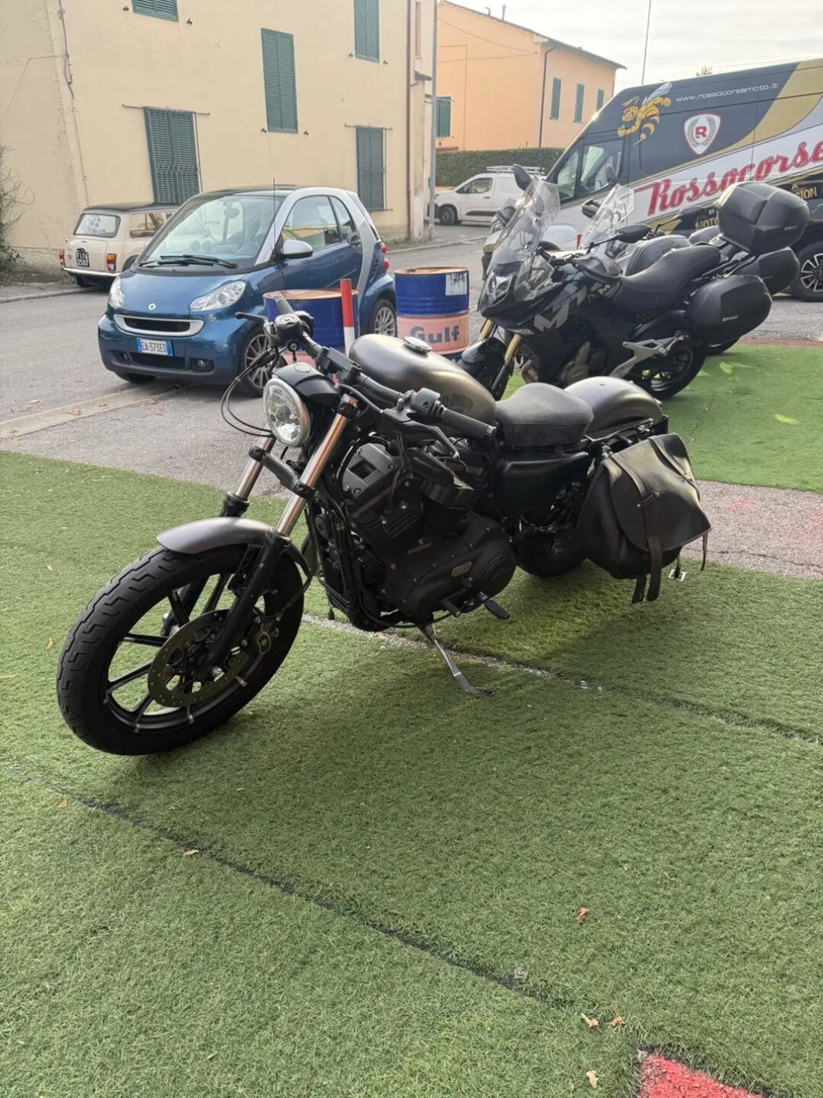 Harley-Davidson 883 Iron (2017 - 20) - XL 883N (2)