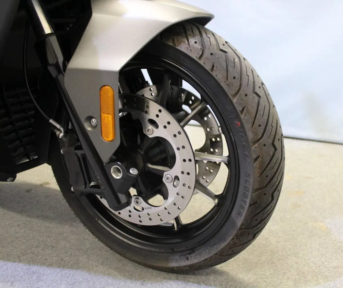 Voge Sfida SR4 MAX (2024 - 26) (7)