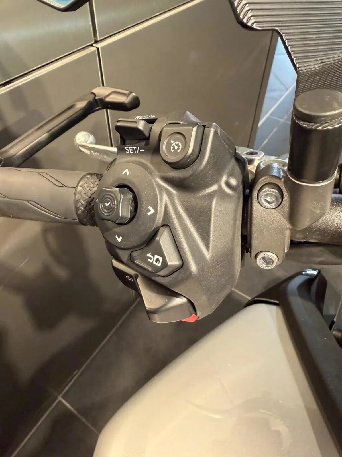 Yamaha MT-09 SP (2024 - 26) (9)