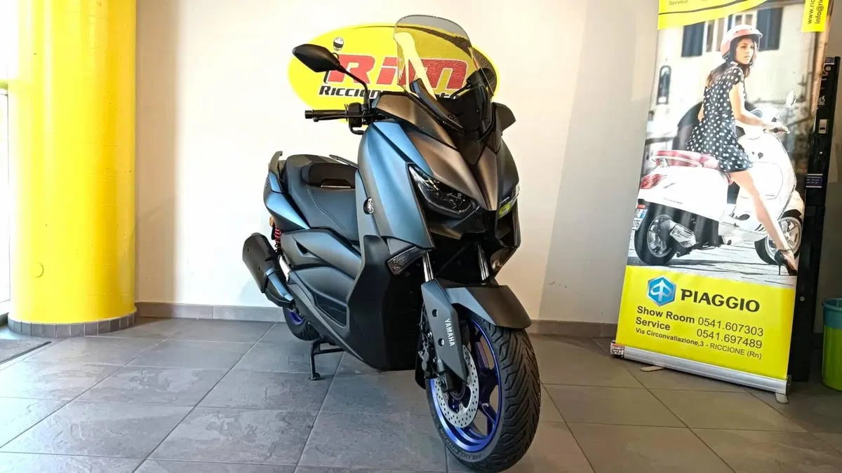 Yamaha X-Max 300 (2021 - 24) (3)