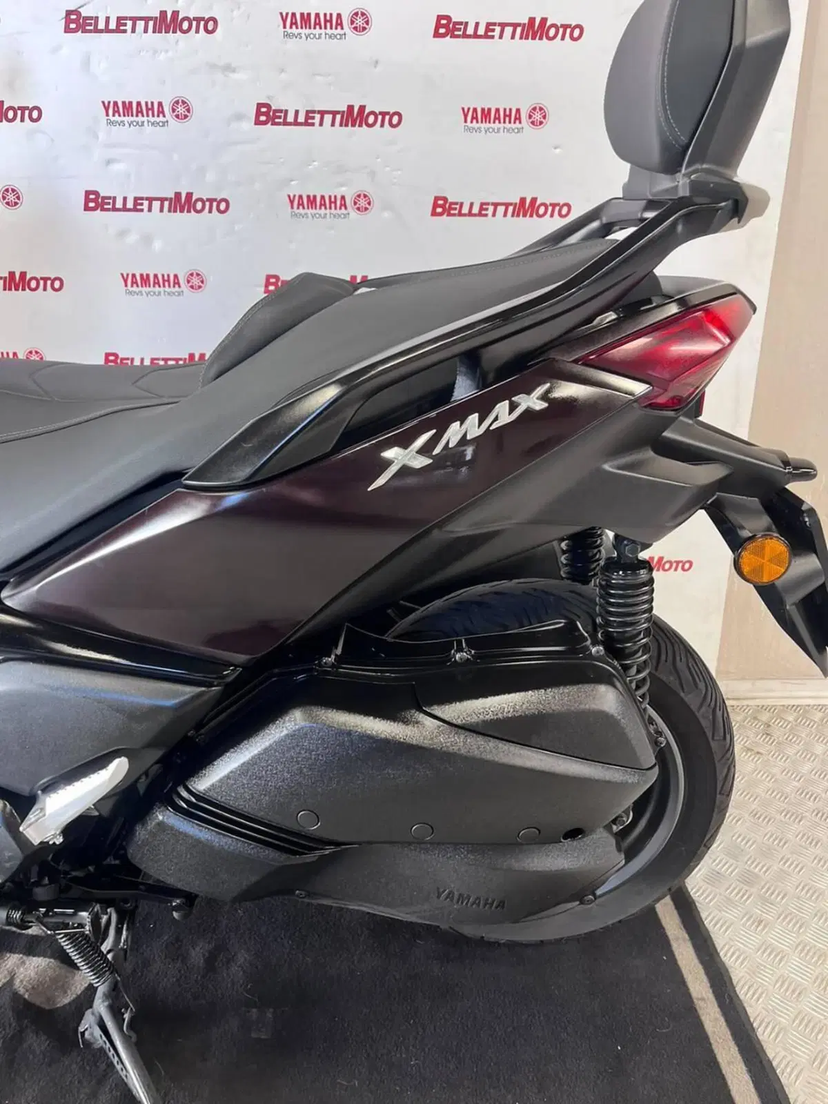 Yamaha X-Max 300 Tech Max (2021 - 24) (9)