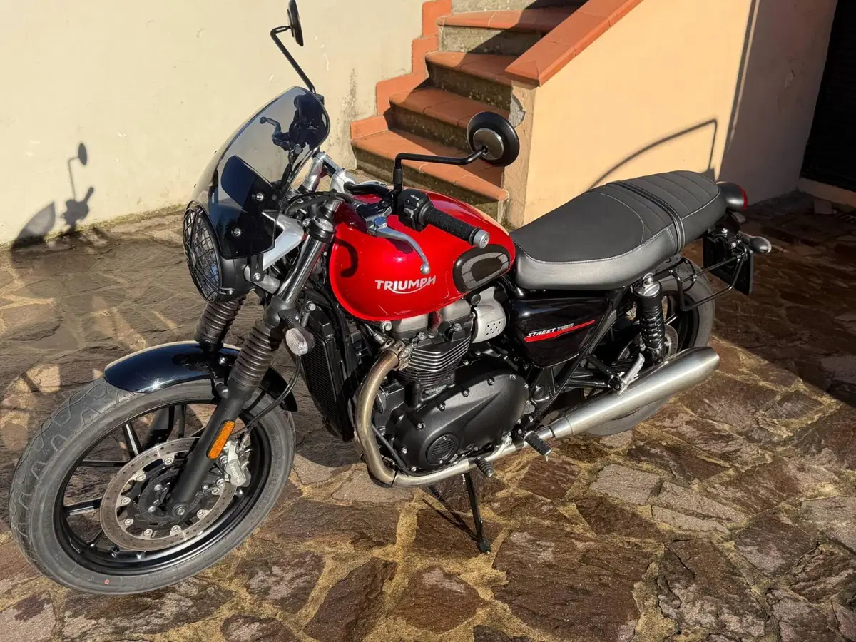 Triumph Street Twin 900 (2019 - 20) (2)