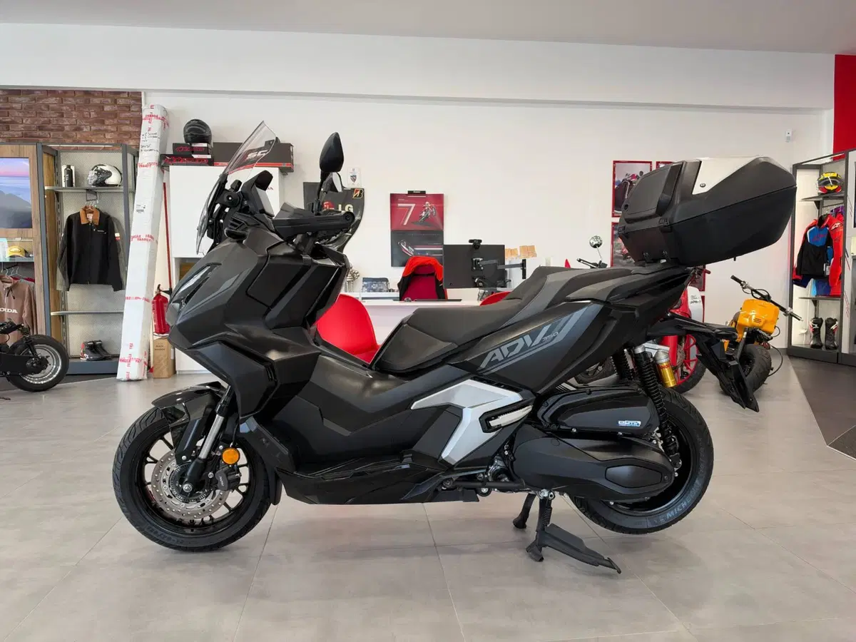 Honda ADV 350 Special Edition (2025 - 26) (3)