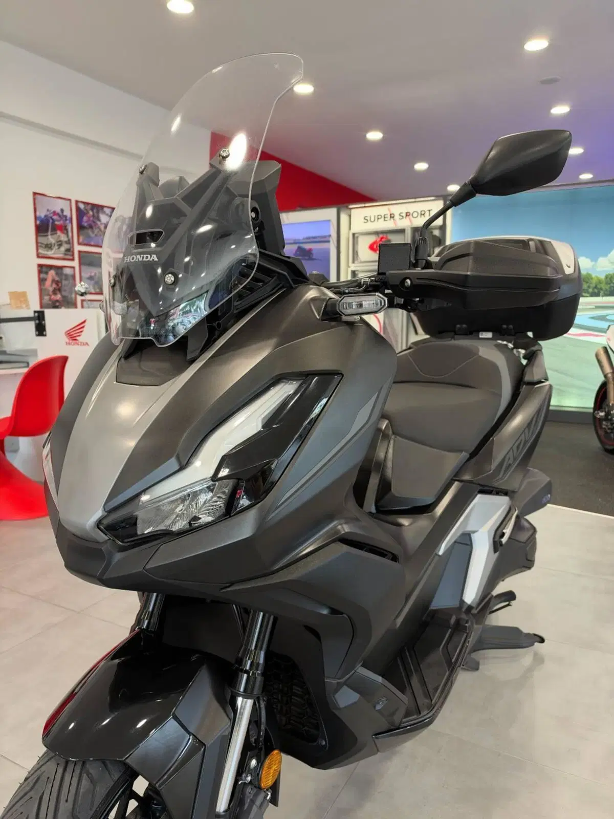 Honda ADV 350 Special Edition (2025 - 26) (2)
