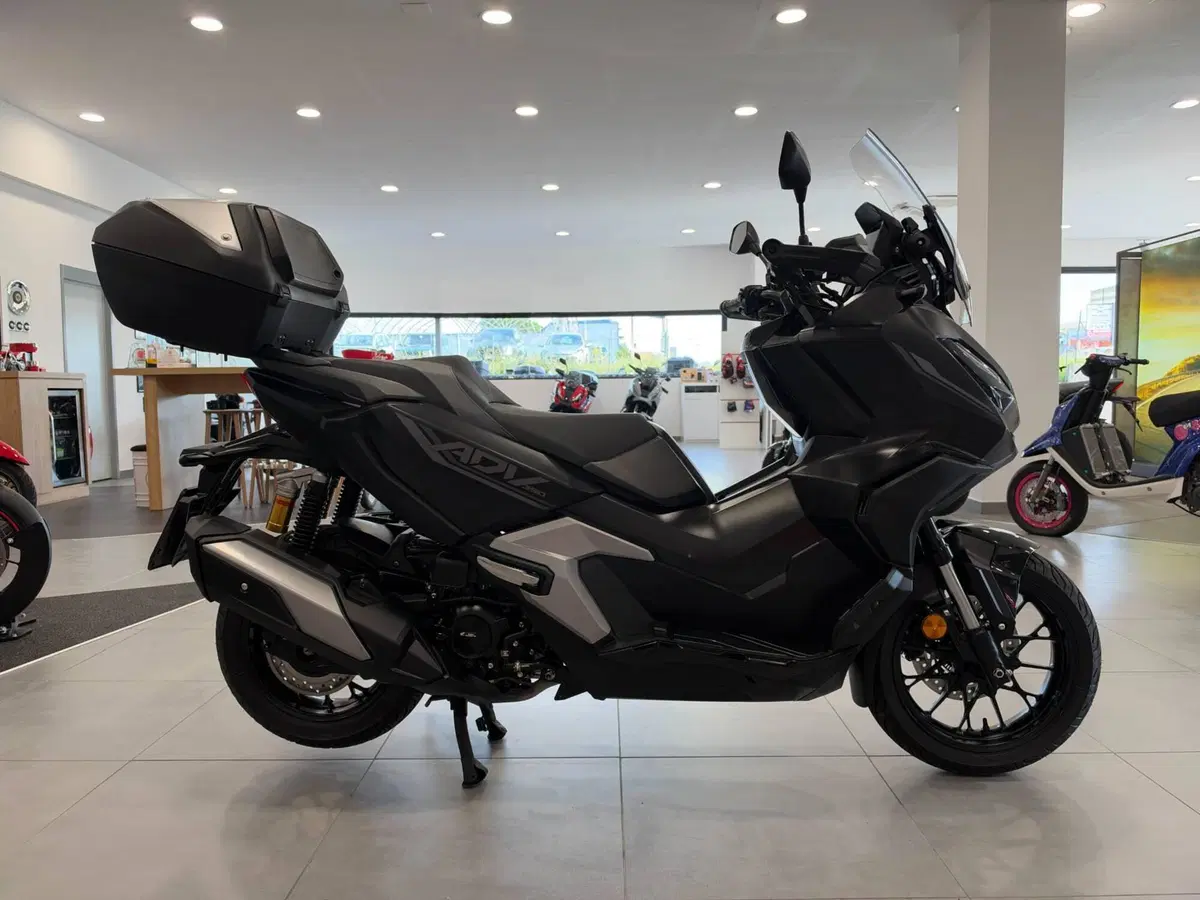 Honda ADV 350 Special Edition (2025 - 26) (7)