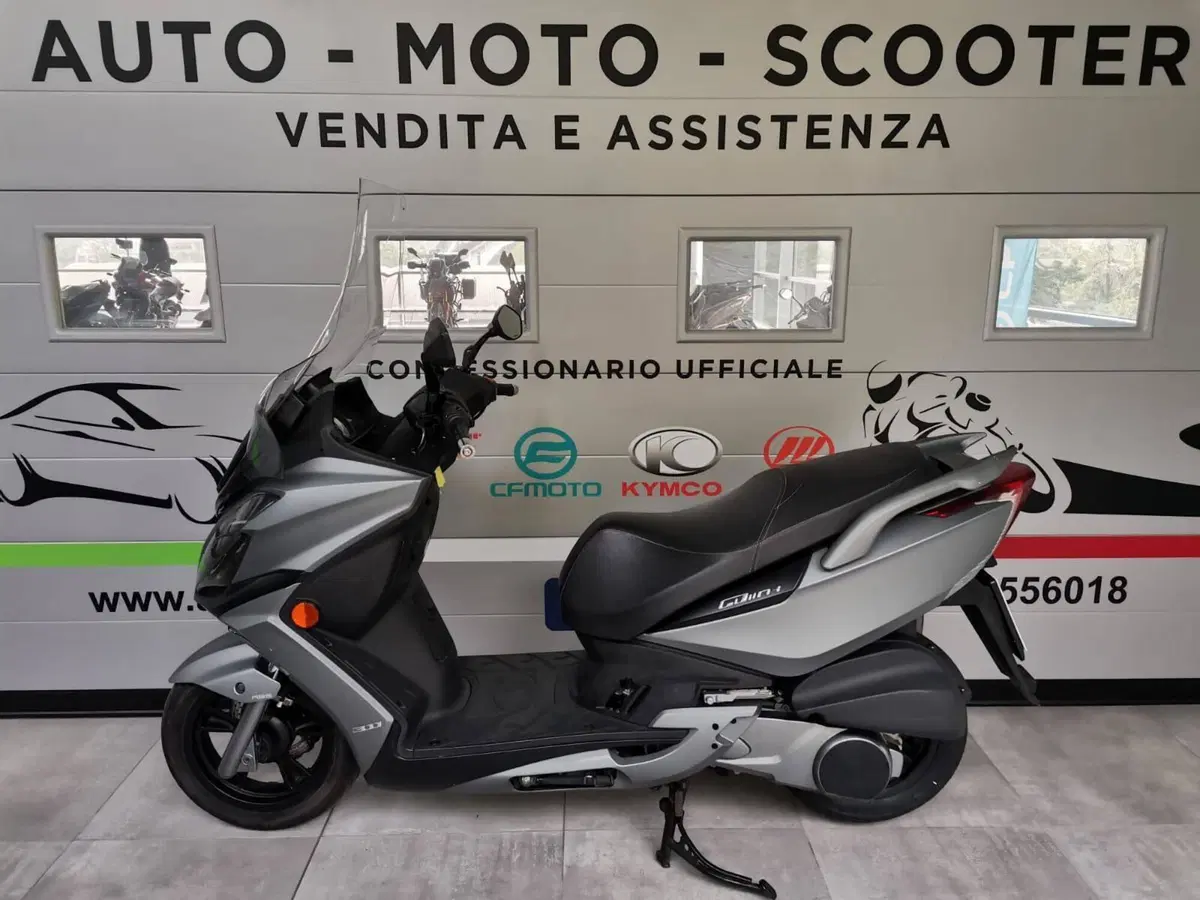 Kymco G-Dink 300i ABS (2020) (2)