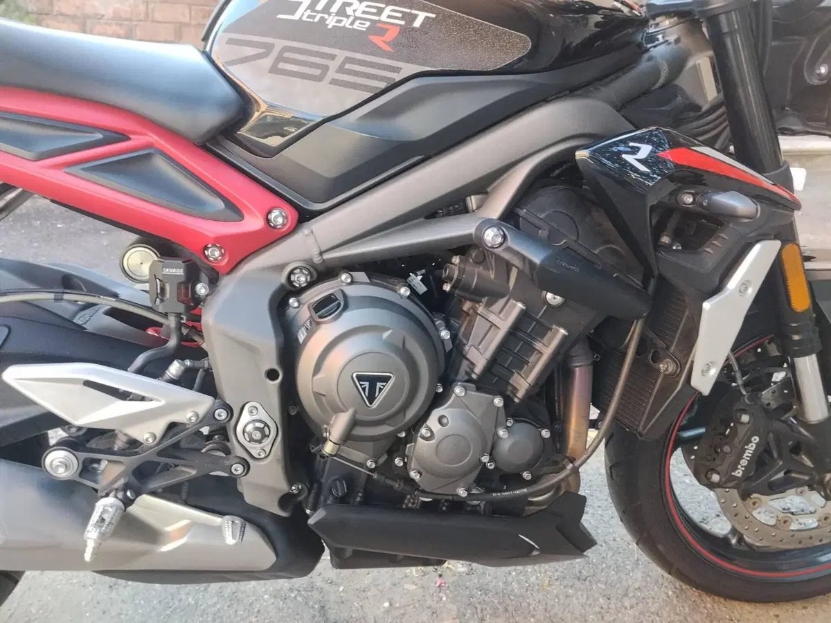 Triumph Street Triple R (2020 - 22)