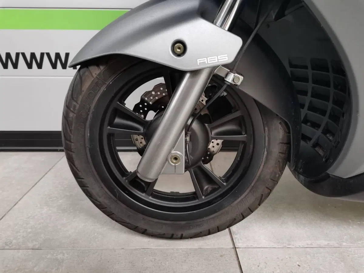 Kymco G-Dink 300i ABS (2020) (7)