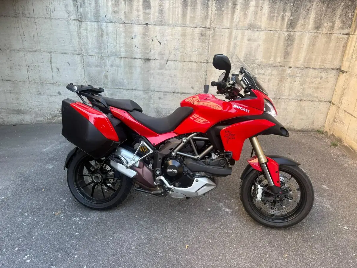 Ducati Multistrada 1200 S Touring (2010 - 12)
