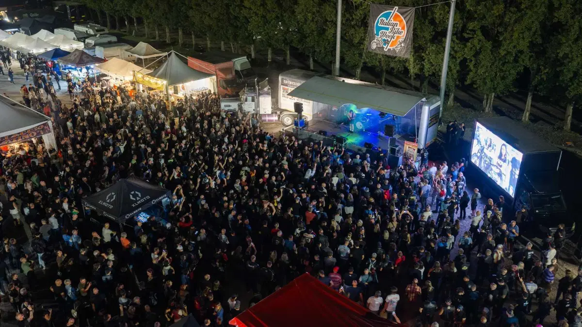 Italian Bike Week 2026: non solo Custom! Special, fuoristrada, viaggi e... auto vintage [VIDEO & GALLERY] (5)