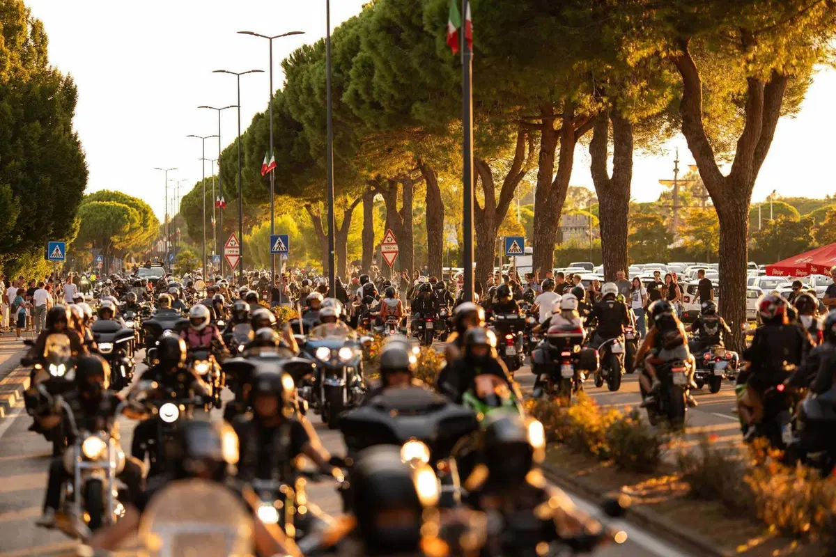 Italian Bike Week 2026: non solo Custom! Special, fuoristrada, viaggi e... auto vintage [VIDEO & GALLERY] (8)