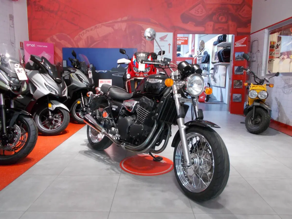 Triumph Legend TT 900 (1998 - 02) (5)