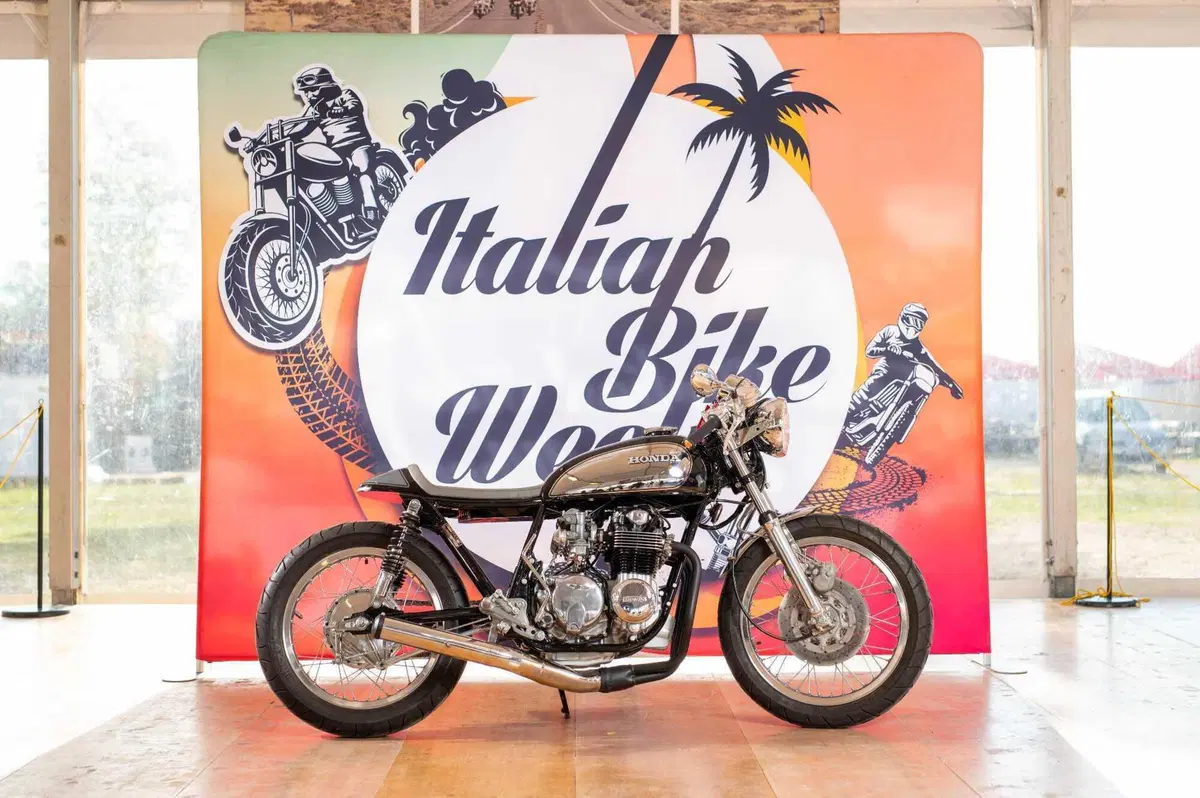 Italian Bike Week 2026: non solo Custom! Special, fuoristrada, viaggi e... auto vintage [VIDEO & GALLERY] (7)