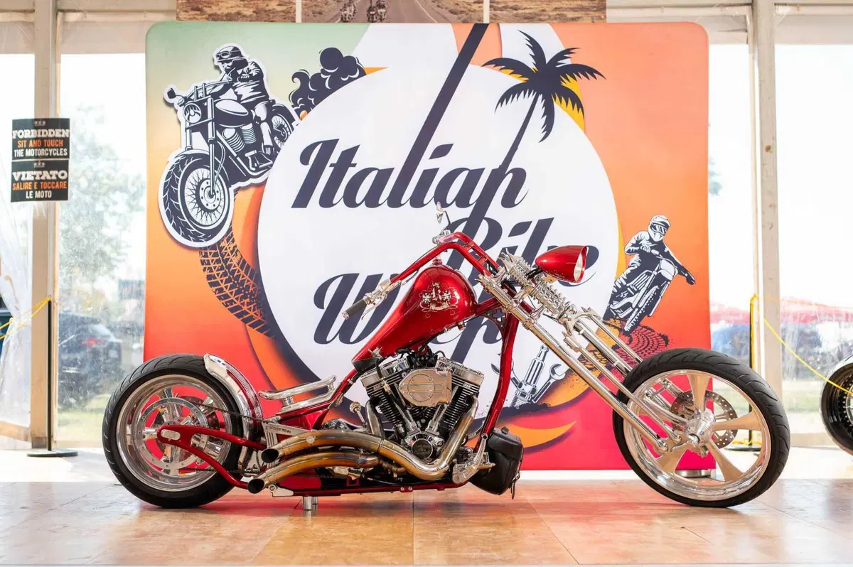 Italian Bike Week 2026: non solo Custom! Special, fuoristrada, viaggi e... auto vintage [VIDEO & GALLERY] (8)