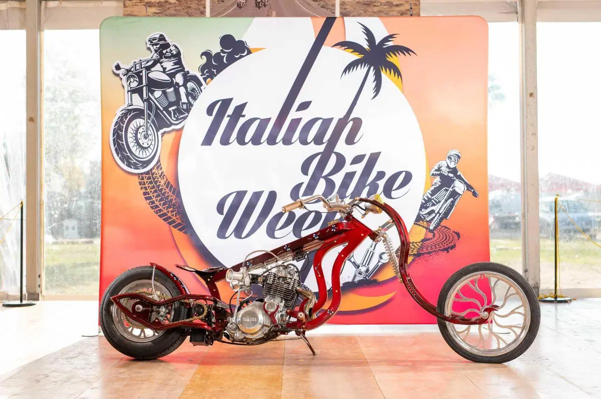 Italian Bike Week 2026: non solo Custom! Special, fuoristrada, viaggi e... auto vintage [VIDEO & GALLERY] (10)