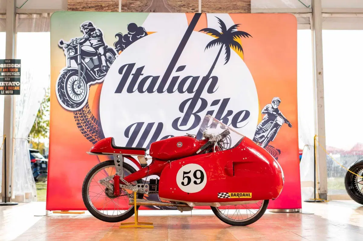 Italian Bike Week 2026: non solo Custom! Special, fuoristrada, viaggi e... auto vintage [VIDEO & GALLERY] (18)