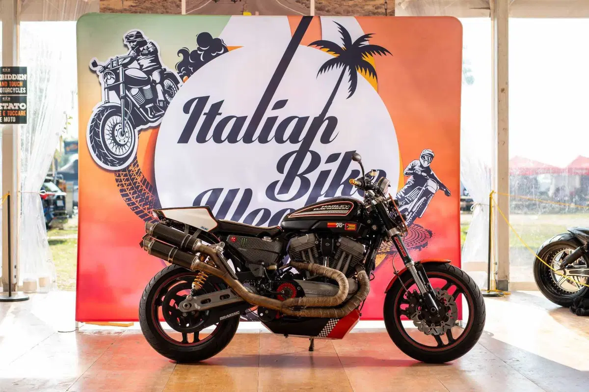 Italian Bike Week 2026: non solo Custom! Special, fuoristrada, viaggi e... auto vintage [VIDEO & GALLERY] (25)