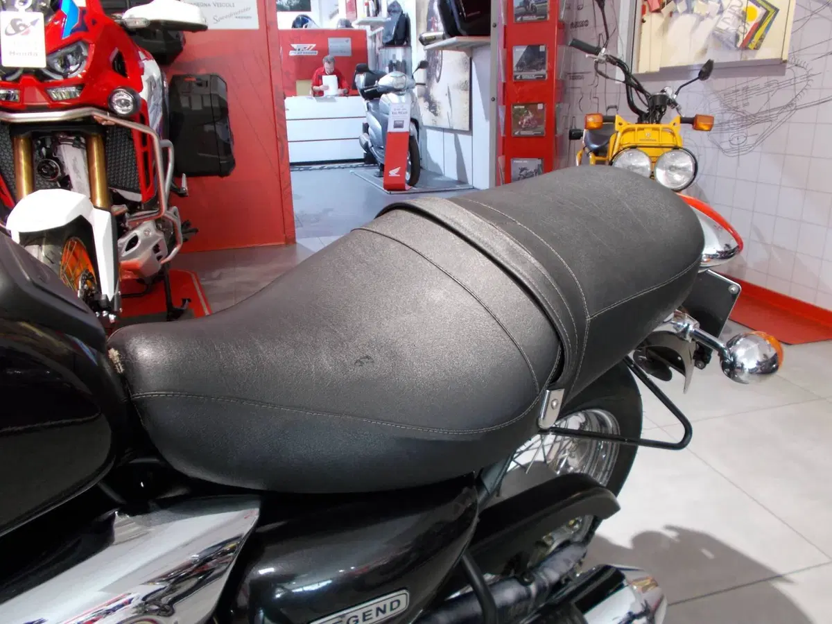 Triumph Legend TT 900 (1998 - 02) (12)