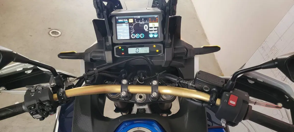 Honda Africa Twin CRF 1100L Adventure Sports DCT Travel Edition (2022 - 23) (4)