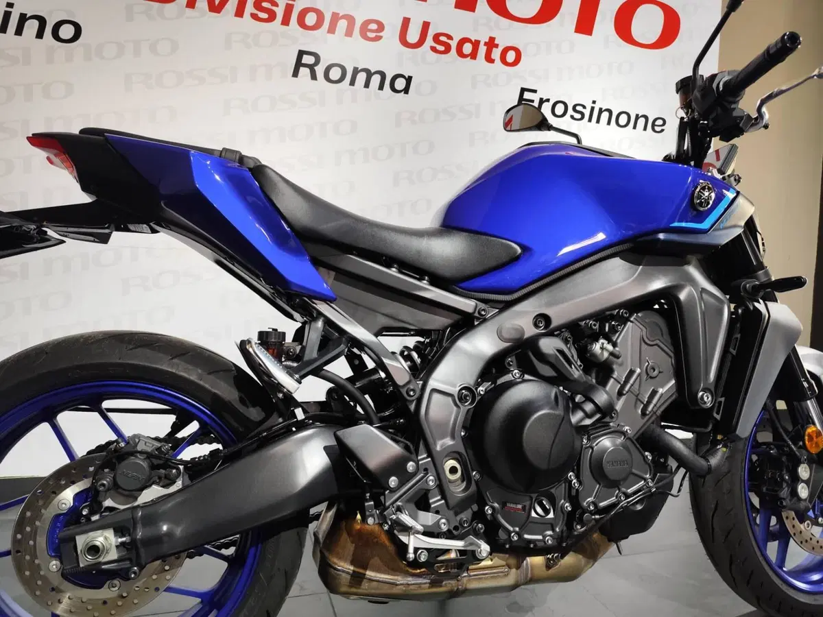 Yamaha MT-09 Y-AMT (2024 - 26) (2)
