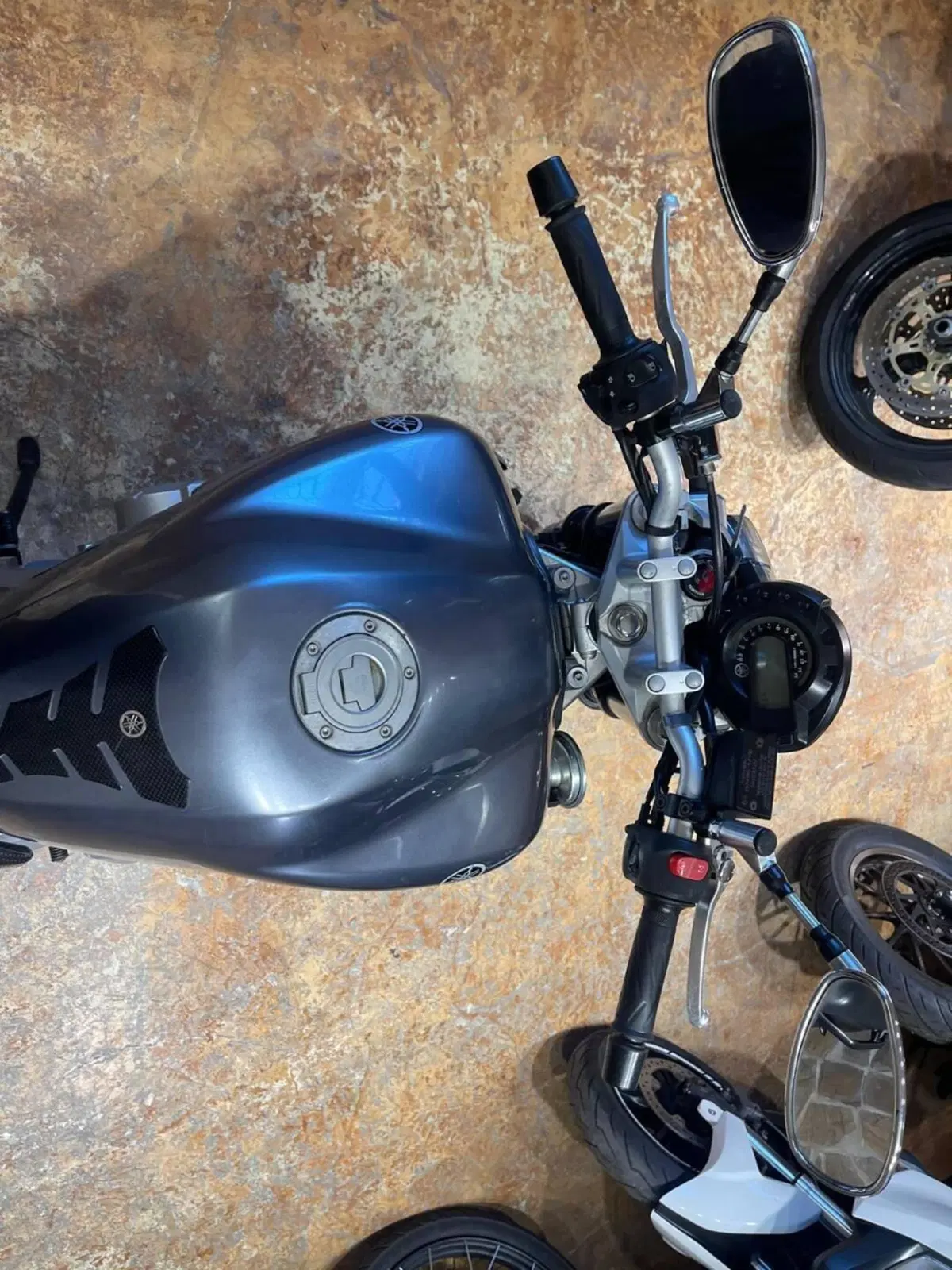 Yamaha FZ6 (2004 - 07) (16)