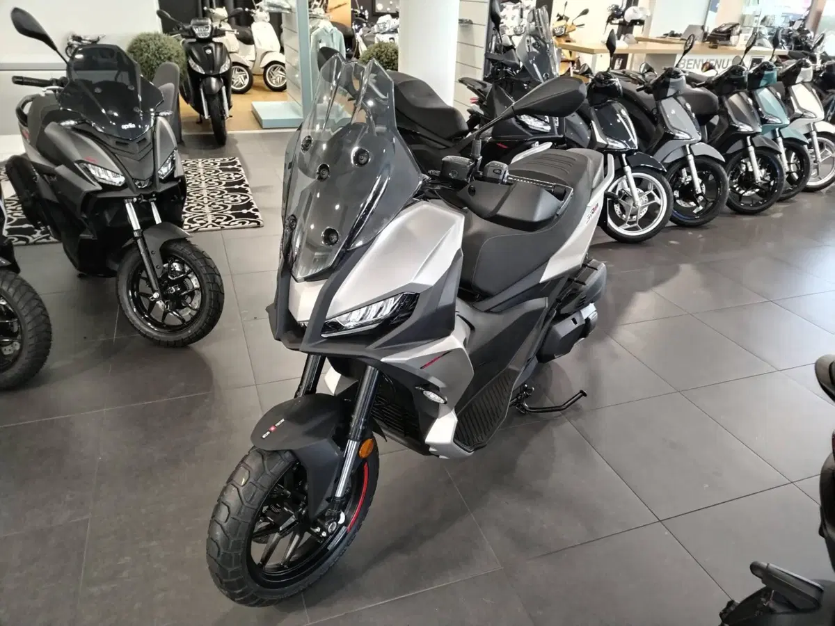 Aprilia SR GT 400 (2026) (5)