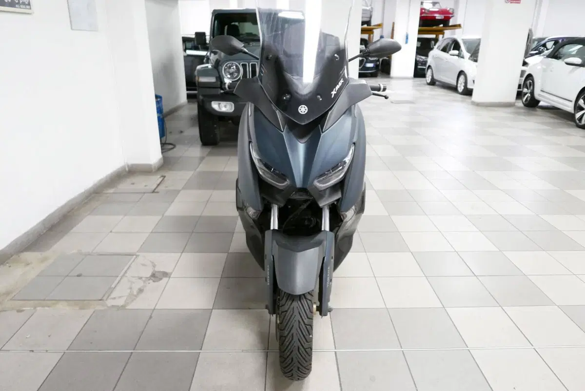 Yamaha X-Max 300 Tech Max (2021 - 24) (2)
