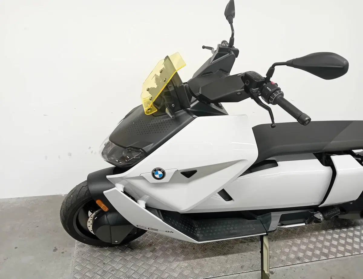 Bmw CE 04 (2021 - 25) (4)