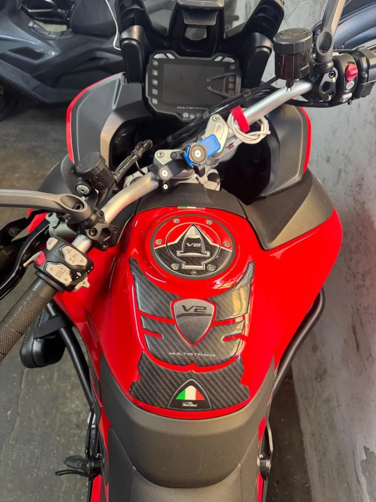 Ducati Multistrada V2 S (2022 - 24) (3)
