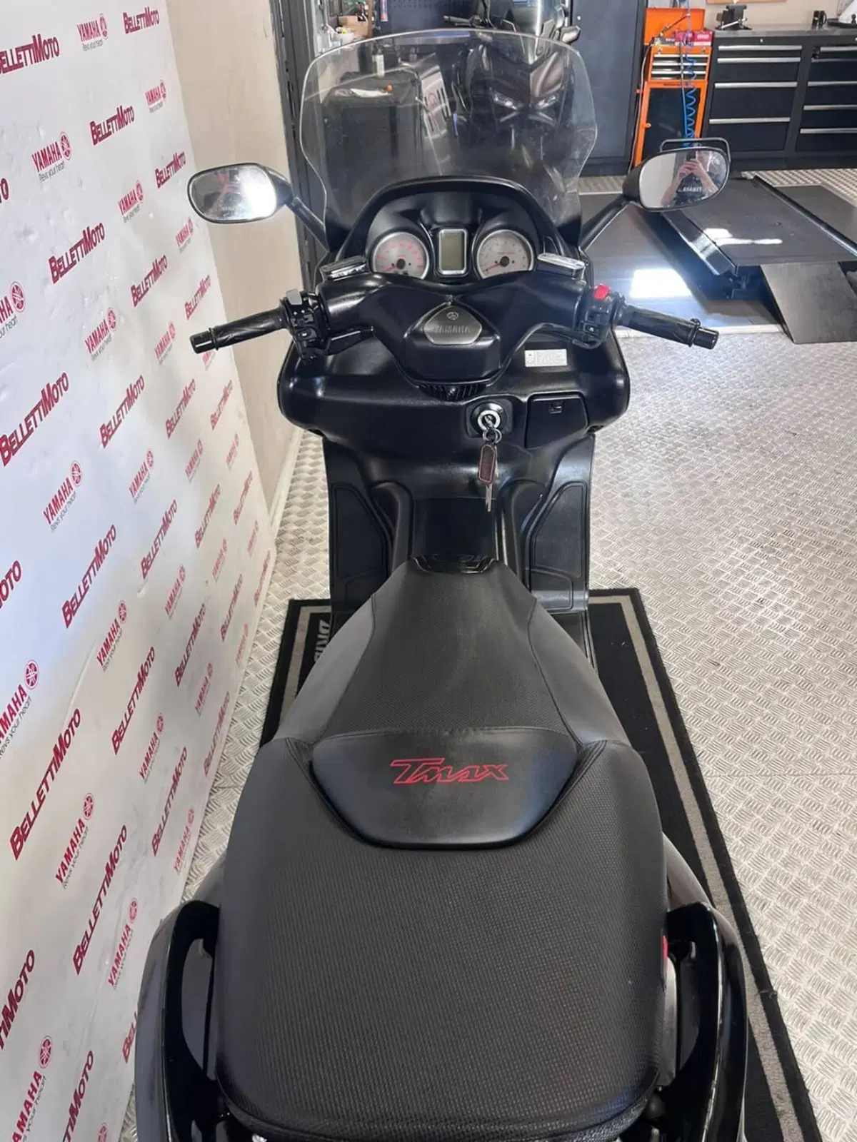 Yamaha T-Max 500 (2004 - 07) (6)