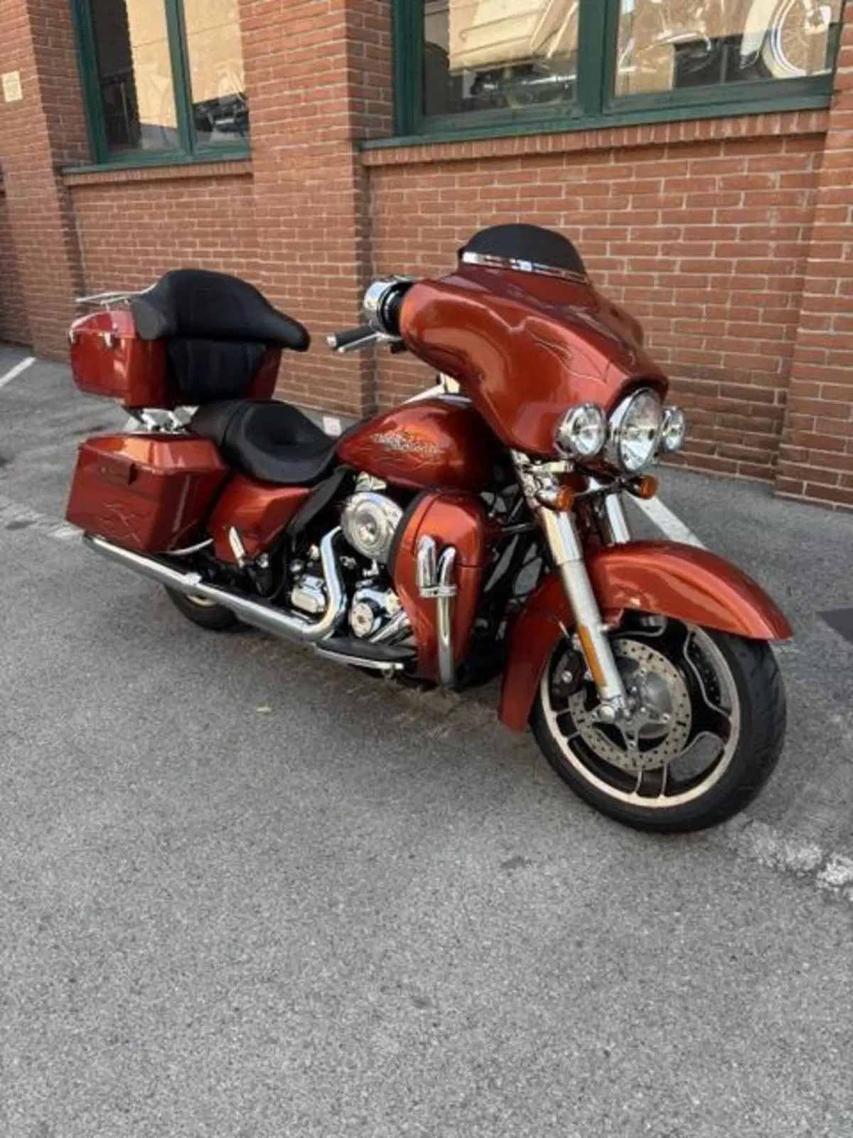 Harley-Davidson 1690 Street Glide (2011 - 13) - FLHX (6)