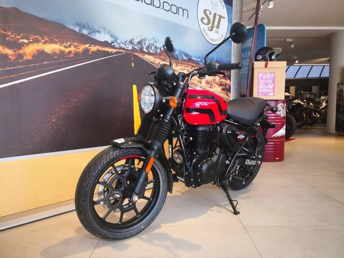 Royal Enfield HNTR 350 (2022 - 26) (11)