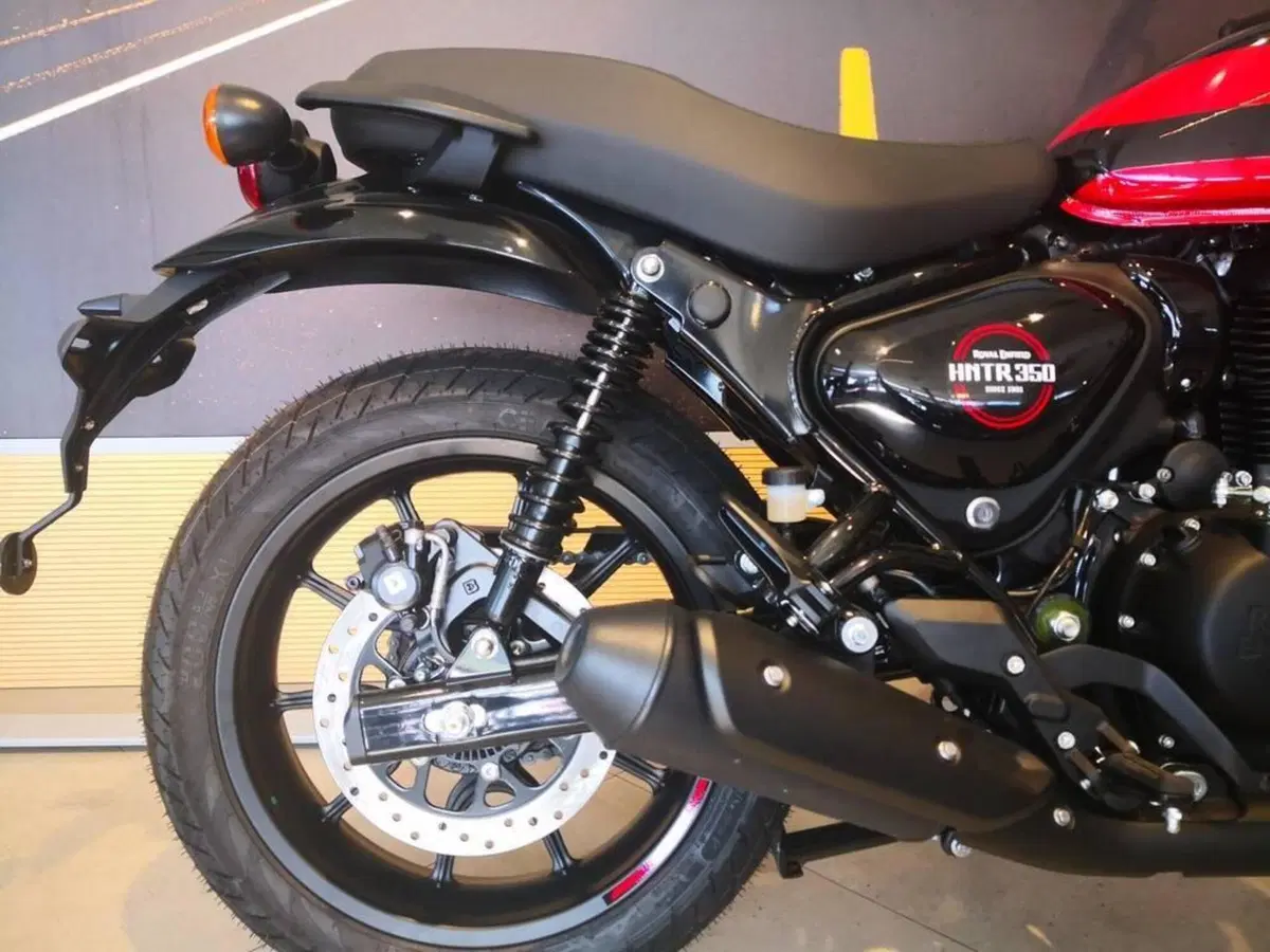 Royal Enfield HNTR 350 (2022 - 26) (5)