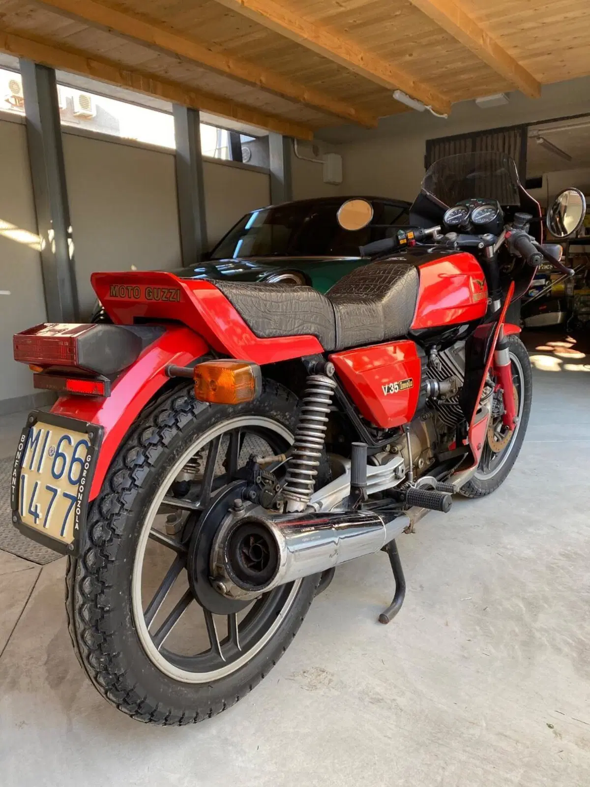 Moto Guzzi Imola 1 (3)
