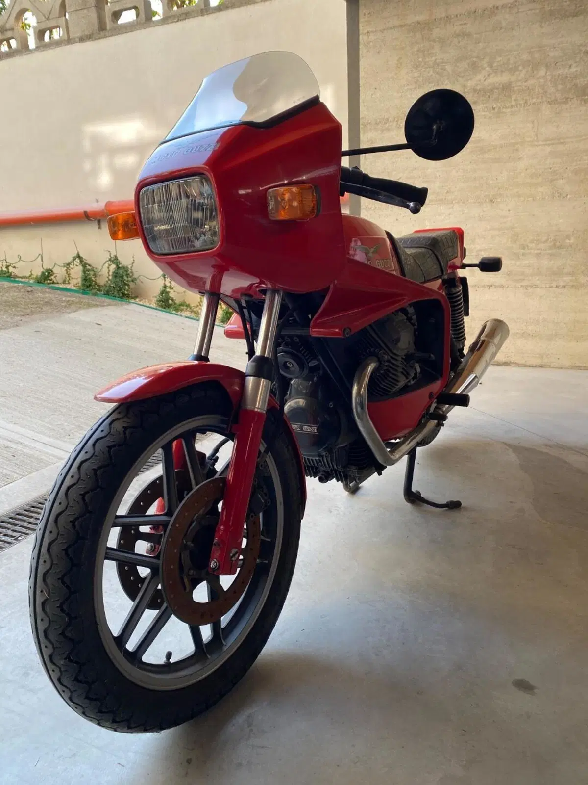 Moto Guzzi Imola 1 (5)