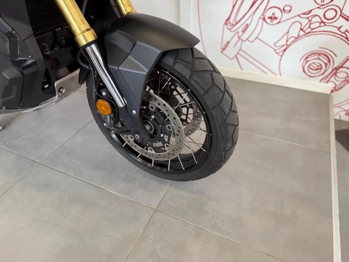 Honda X-ADV 750 DCT (2021 - 24) (9)