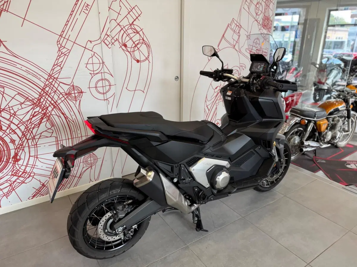 Honda X-ADV 750 DCT (2021 - 24) (3)