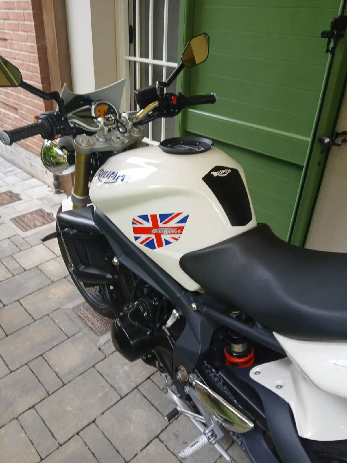 Triumph Street Triple (2007 - 12) (7)