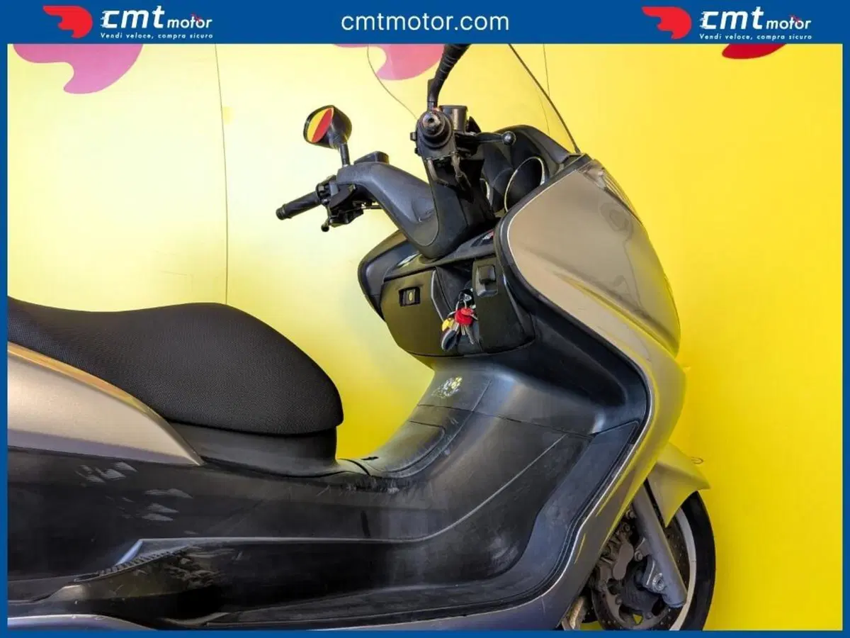 Yamaha Majesty 400 (2004 - 08) (8)
