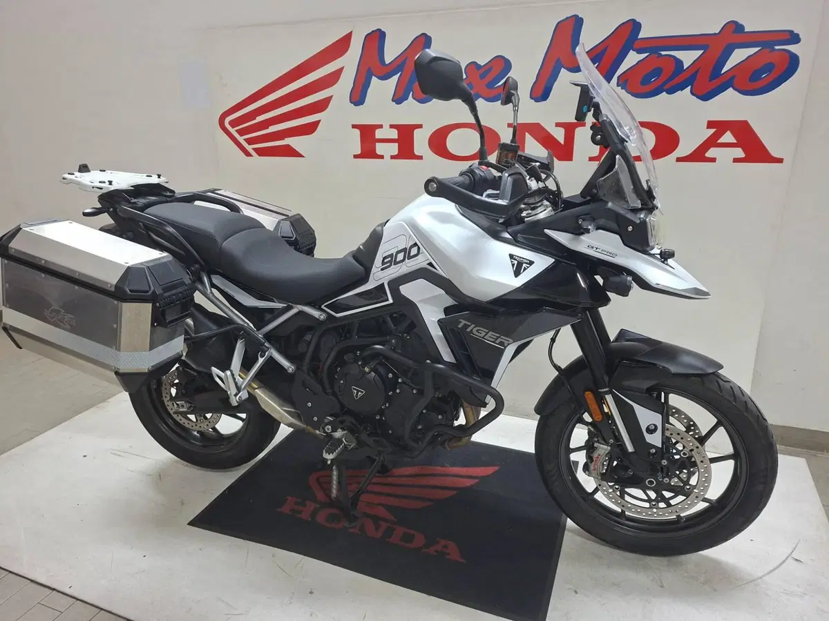 Triumph Tiger 900 GT Pro (2024 - 26) (2)