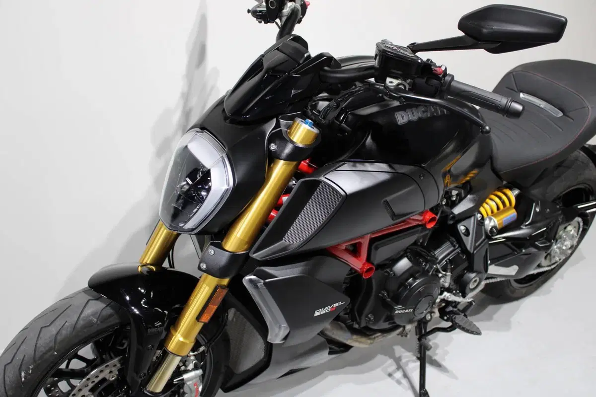 Ducati Diavel 1260 S (2021 - 22) (9)