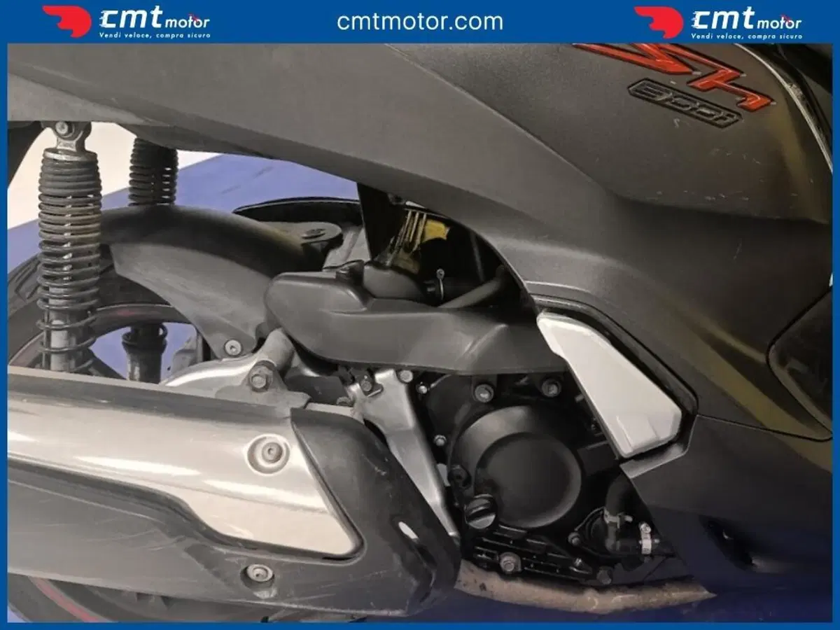 Honda SH 300 i ABS (2016 - 20) (6)