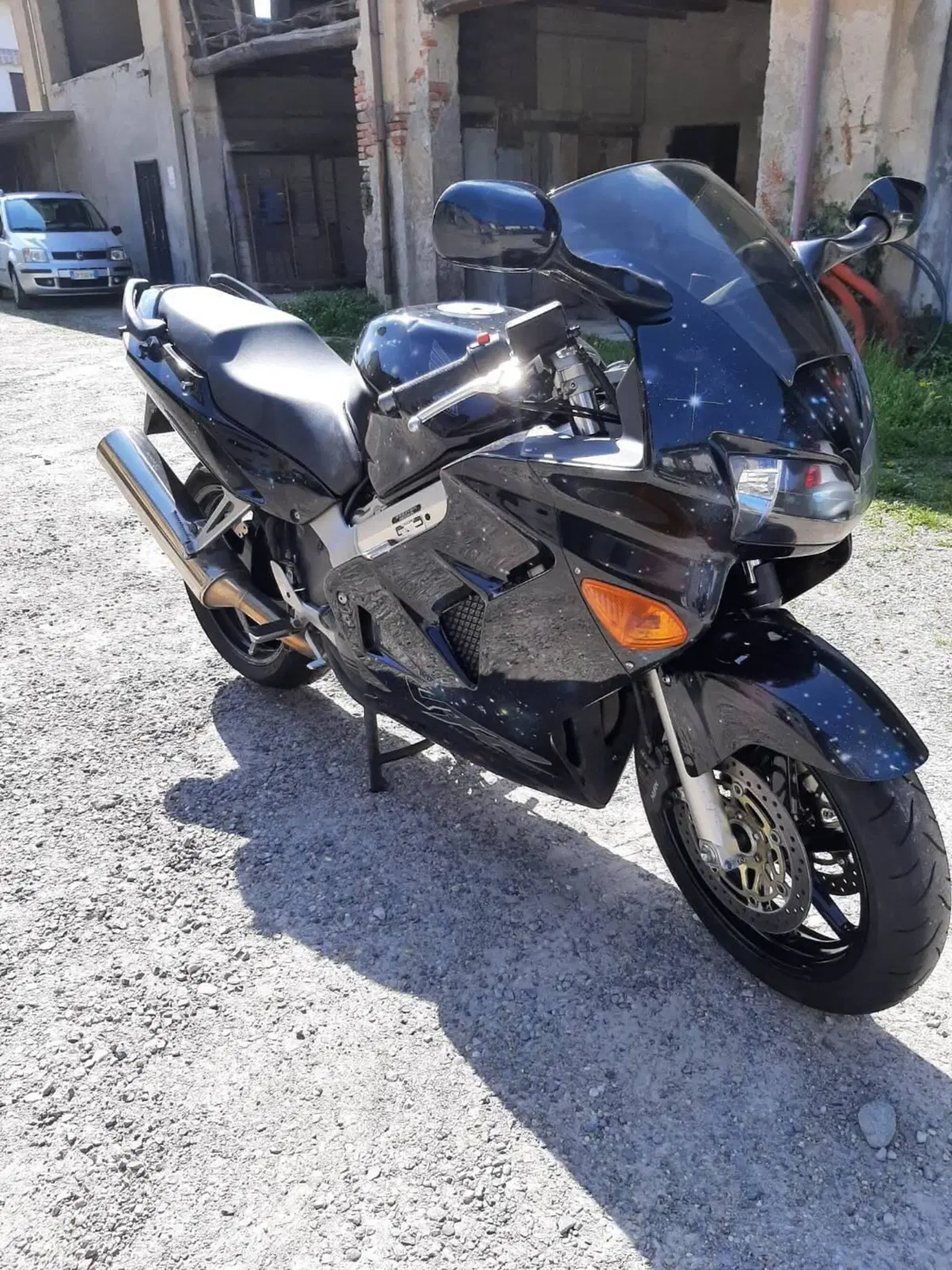 Honda VFR 800 (1998 - 01) (4)